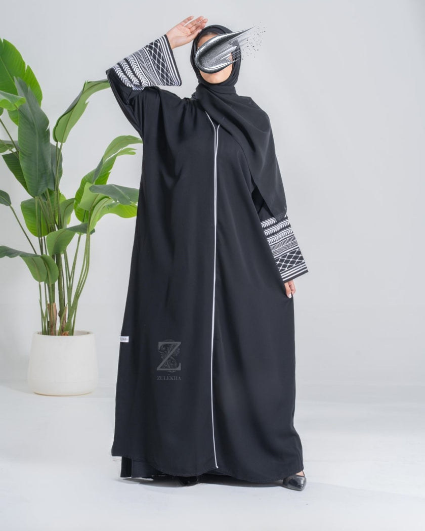 Monochrome Cuff Abaya
